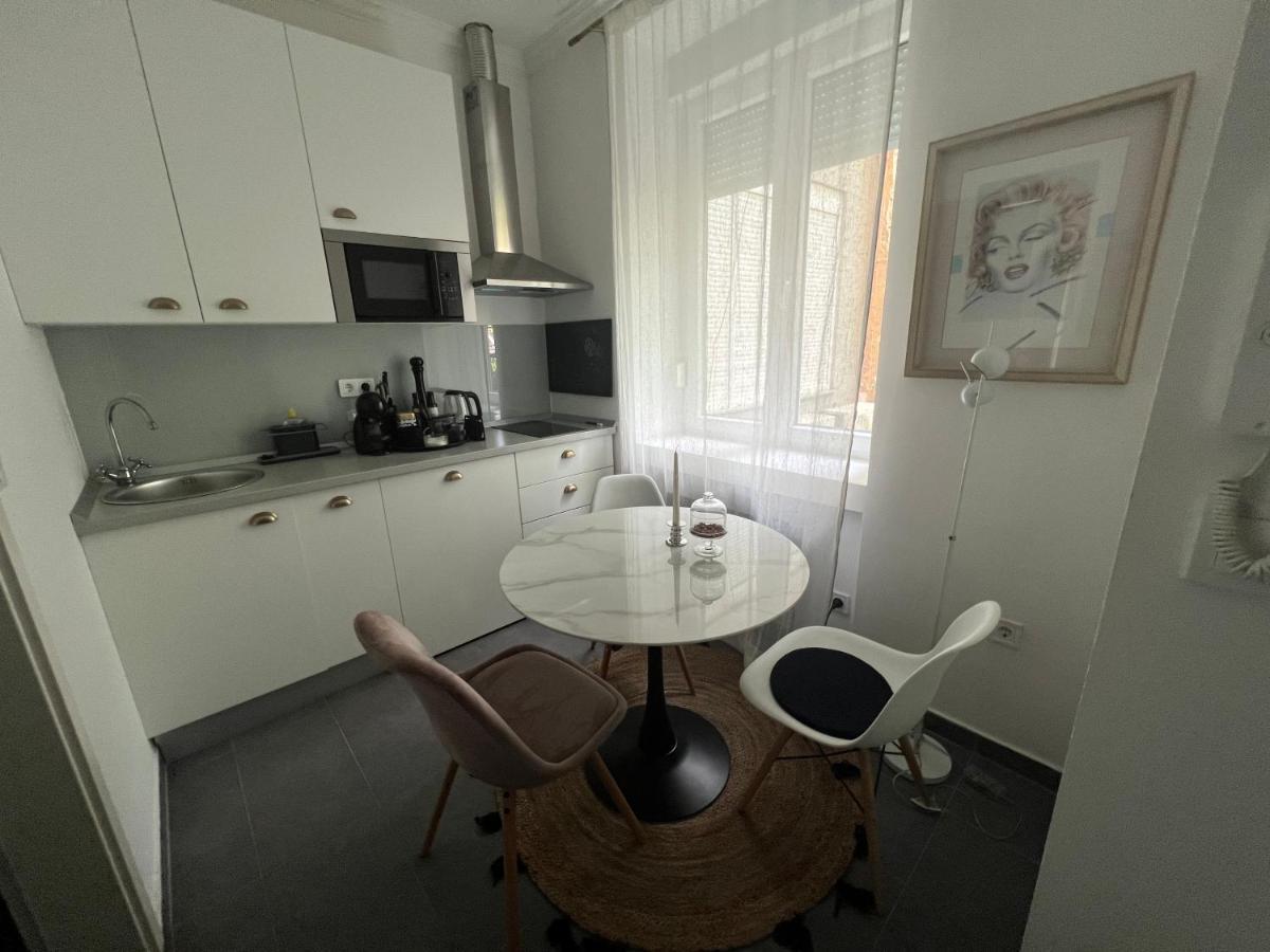 Center City Apartment 2 Zagreb Dış mekan fotoğraf